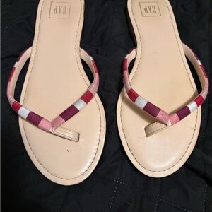 GAP Women’s Beige Footbed Pink & Red Striped Flip Flop Sandals